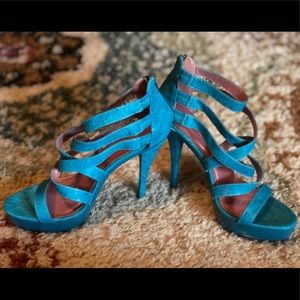 Beautiful teal sandals